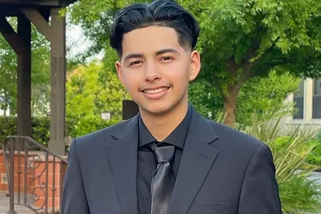 Gonzalo Alvarado Fellowship Recipient Gonzalo Alvarado